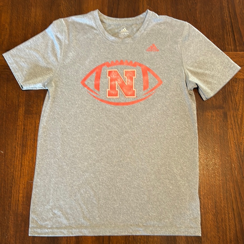 Adidas Nebraska Huskers football short sleeve t-shirt. Dry fit. Kids L (14/16)